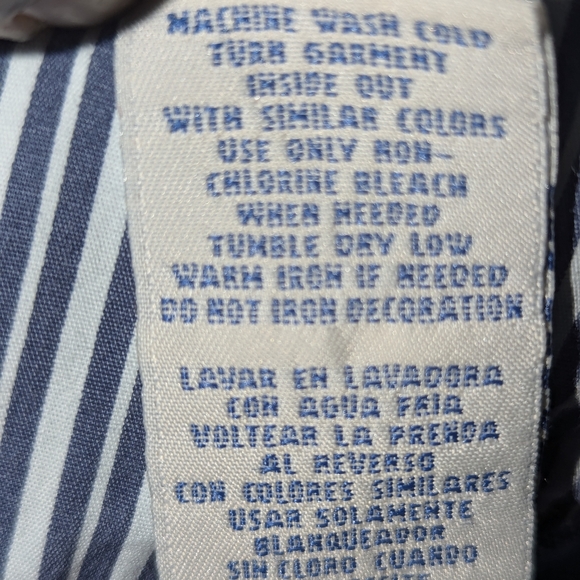 Vintage Main Street by Disney Women Plus Size Overall Shorts. Size 22/24 - Picture 5 of 9